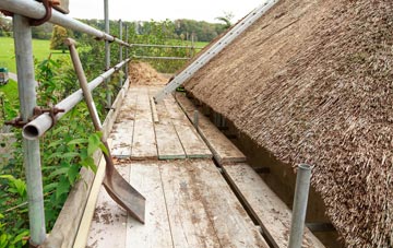 advantages of Ogbourne St Andrew thatch roofing